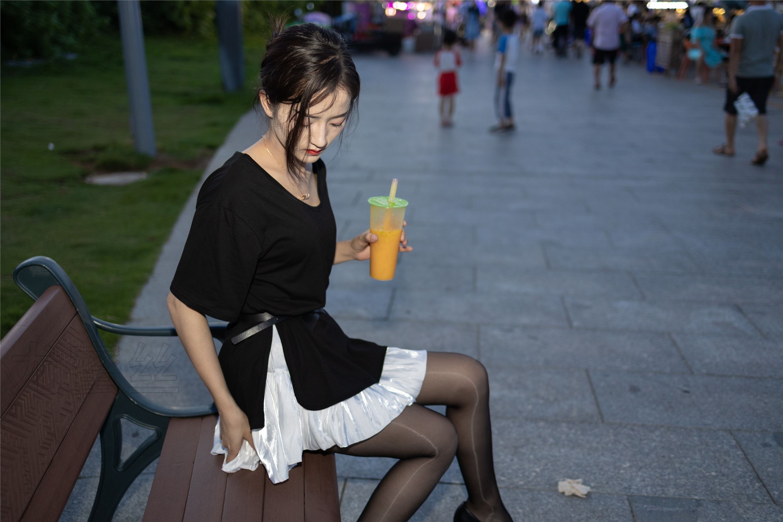 尤蜜丝 穿搭写真 NO.059